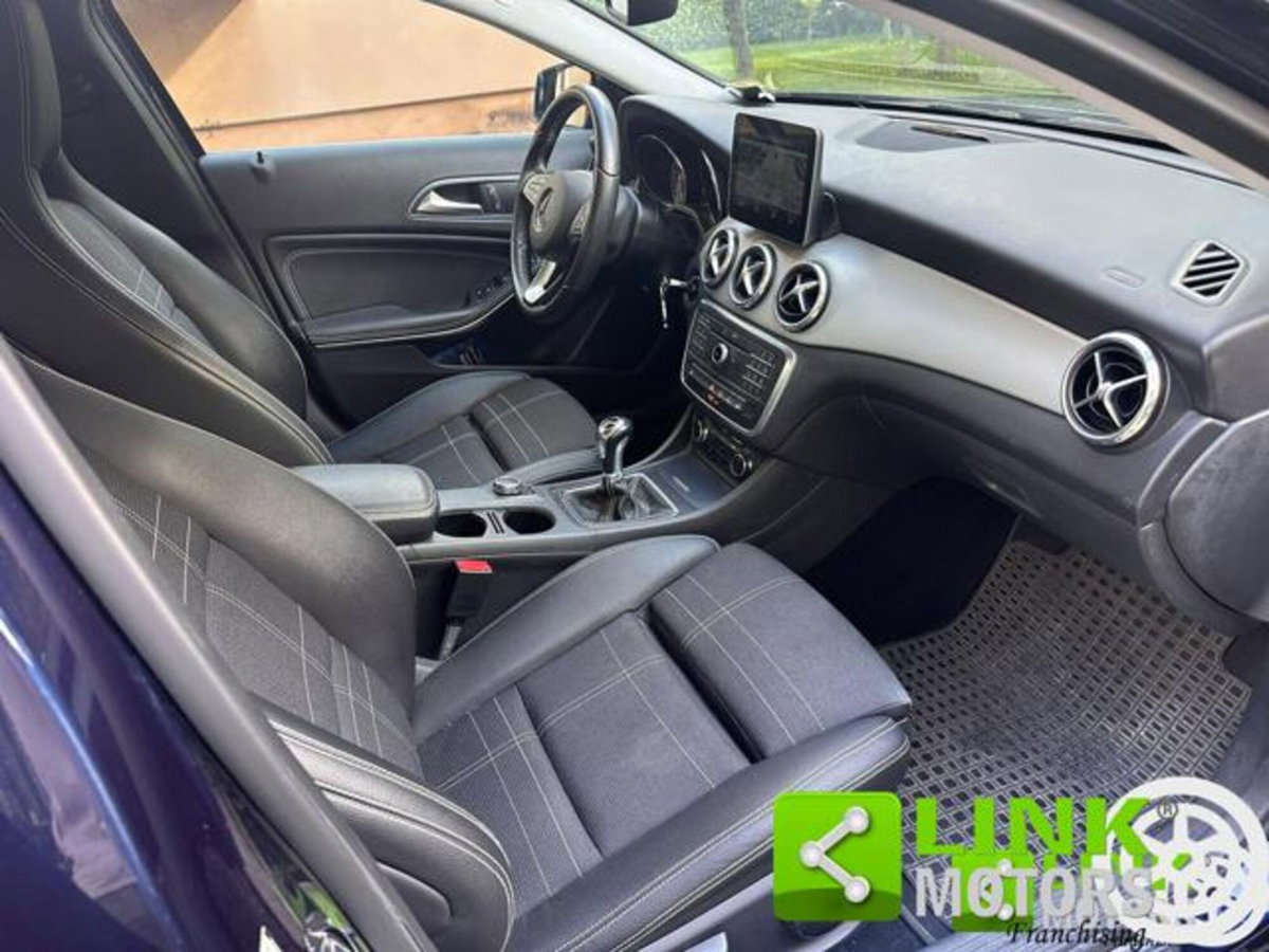 Mercedes-Benz GLA SUV 180 d Executive (14)