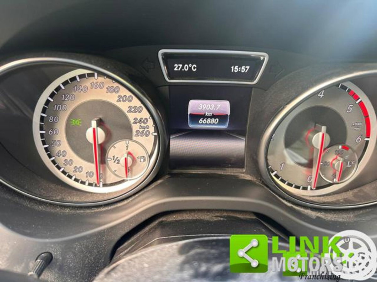 Mercedes-Benz GLA SUV 180 d Executive (15)