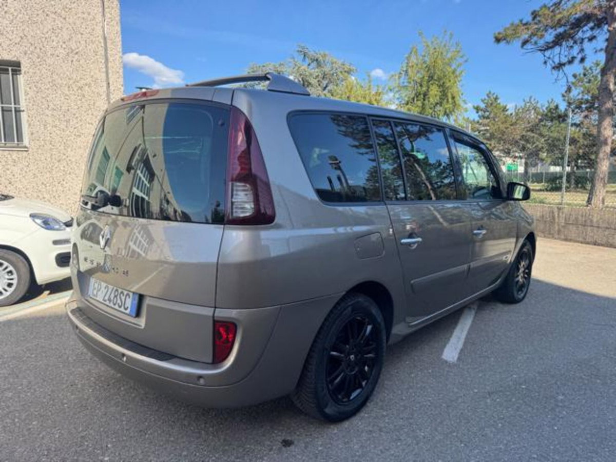 Renault Grand Espace 2.0 dCi 175CV Proactive Initiale (3)
