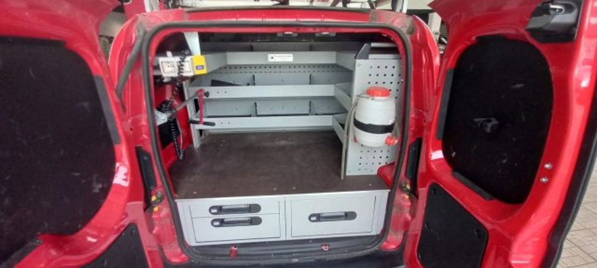Fiat Fiorino Furgone cargo 1.3 mjt 95cv Adventure (8)