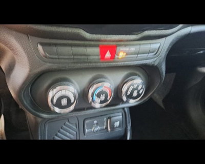 Jeep Renegade 1.6 Mjt 120 CV Longitude (9)