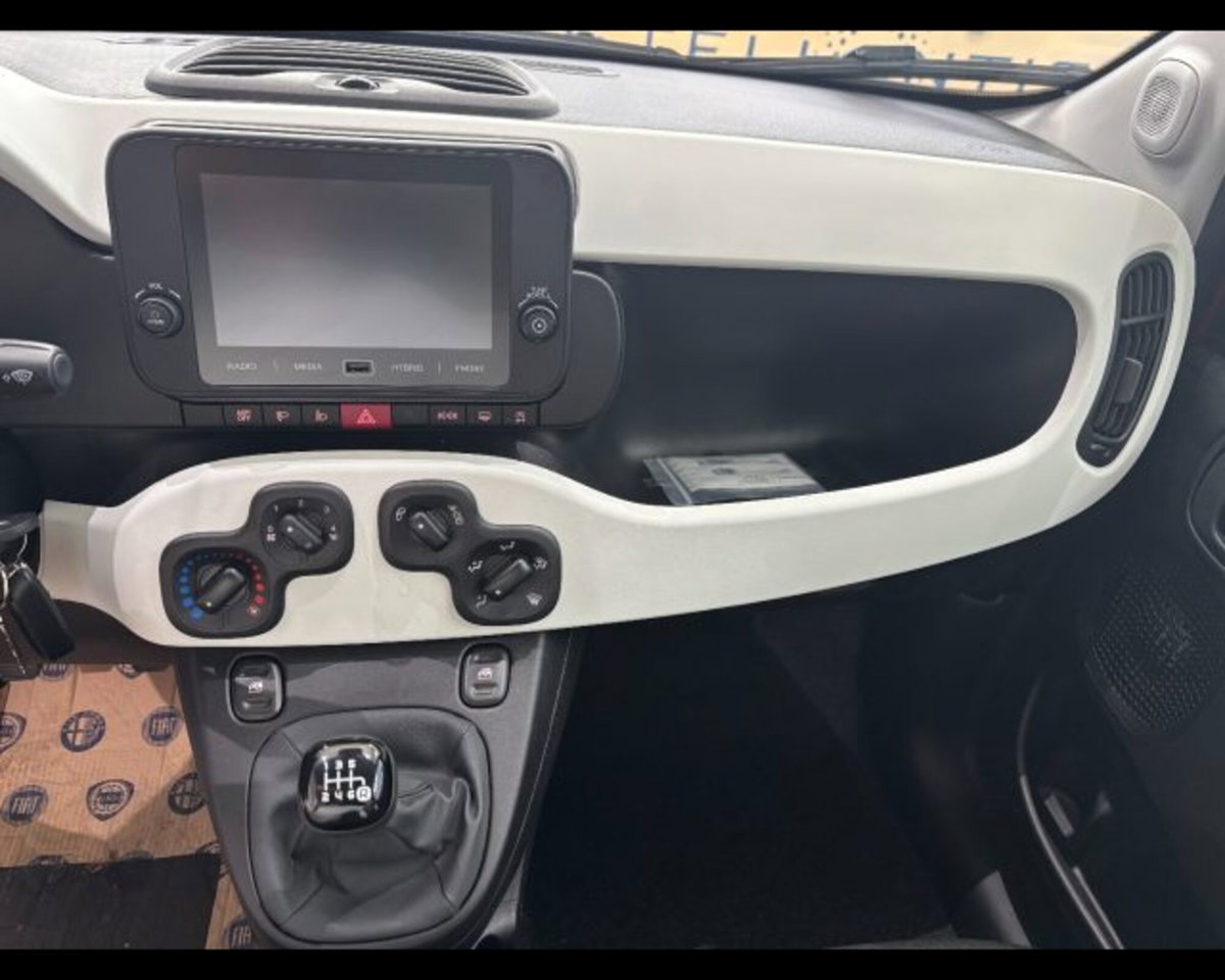 Fiat Pandina 1.0 firefly hybrid s&s 65cv (7)
