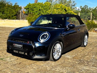 MINI Mini Cabrio 2.0 Cooper S Essential Cabrio (17)