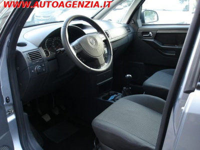 Opel Meriva 1.4 16V Cosmo (11)