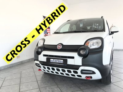 Fiat Panda 1.0 FireFly S&S Hybrid City Cross usata