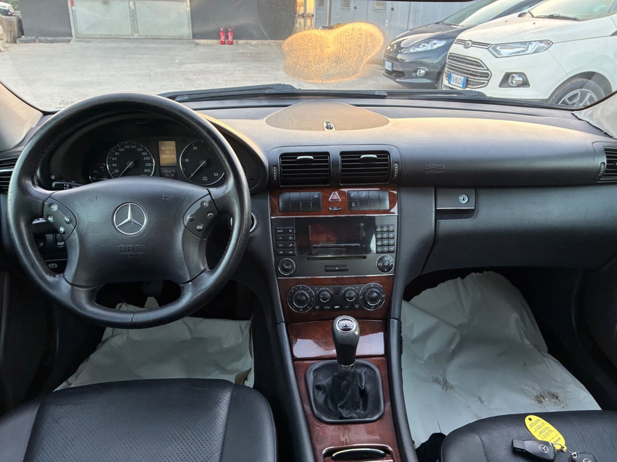 Mercedes-Benz Classe C 220 CDI cat Avantgarde Sport (9)