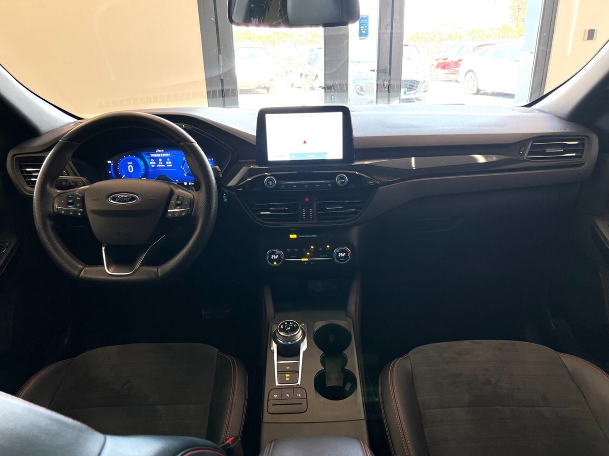 Ford Kuga 2.0 EcoBlue 150CV aut. AWD ST-Line X (13)