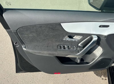 Mercedes-Benz Classe A 200 d Automatic 4Matic Premium (12)