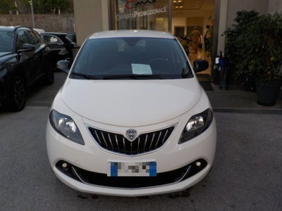 Lancia Ypsilon 1.0 FireFly 5 porte S&S Hybrid Ecochic Gold usata