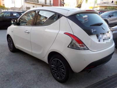 Lancia Ypsilon 1.0 FireFly 5 porte S&S Hybrid Gold Plus (10)