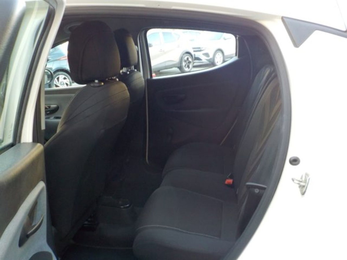 Lancia Ypsilon 1.0 FireFly 5 porte S&S Hybrid Gold Plus (8)