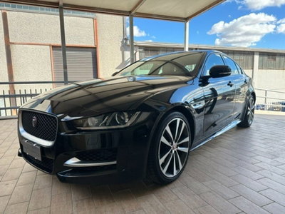 Jaguar XE 2.0 D Turbo 180CV aut. R-Sport usata