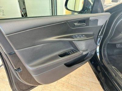 Jaguar XE 2.0 D Turbo 180CV aut. R-Sport (10)