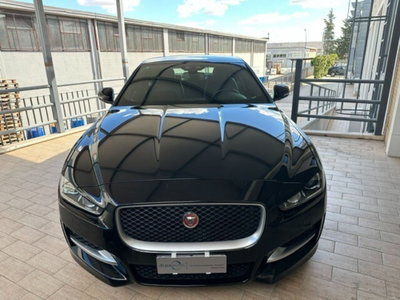 Jaguar XE 2.0 D Turbo 180CV aut. R-Sport (2)