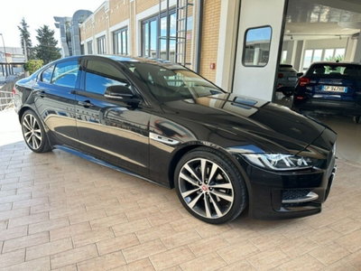 Jaguar XE 2.0 D Turbo 180CV aut. R-Sport (3)