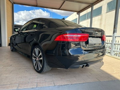 Jaguar XE 2.0 D Turbo 180CV aut. R-Sport (6)