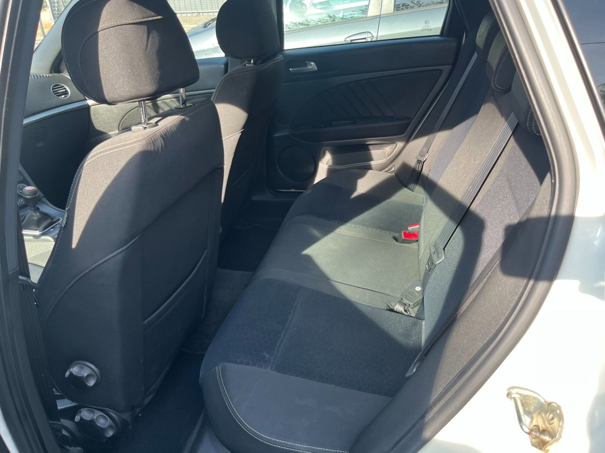 Alfa Romeo 159 SportWagon 2.0 JTDm 136 CV Sportwagon Super (11)