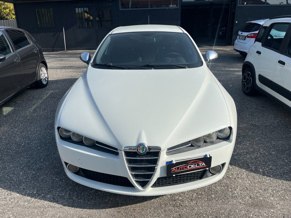 Alfa Romeo 159 SportWagon 2.0 JTDm 136 CV Sportwagon Super (2)