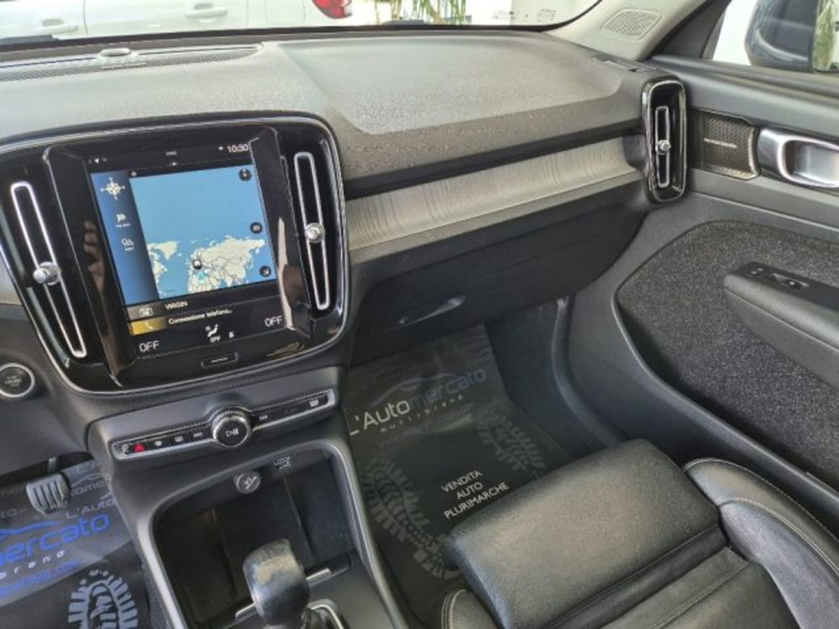 Volvo XC40 D3 AWD Inscription (13)