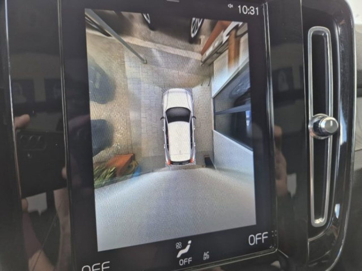 Volvo XC40 D3 AWD Inscription (16)