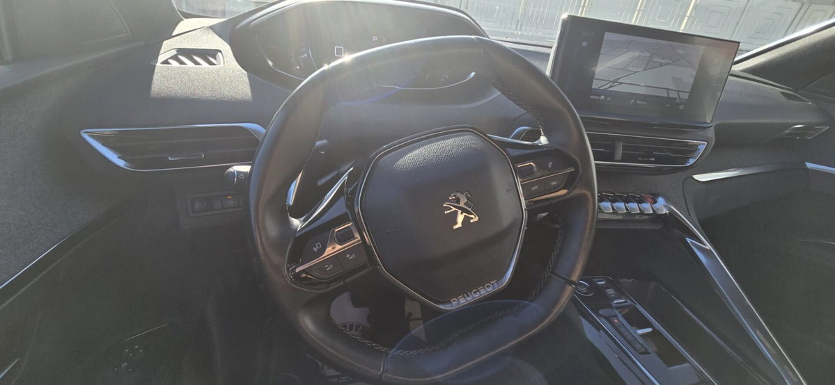 Peugeot 3008 BlueHDi 130 S&S EAT8 Allure Pack (15)
