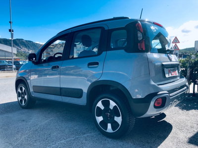 Fiat Panda 1.0 FireFly S&S Hybrid City Cross (4)