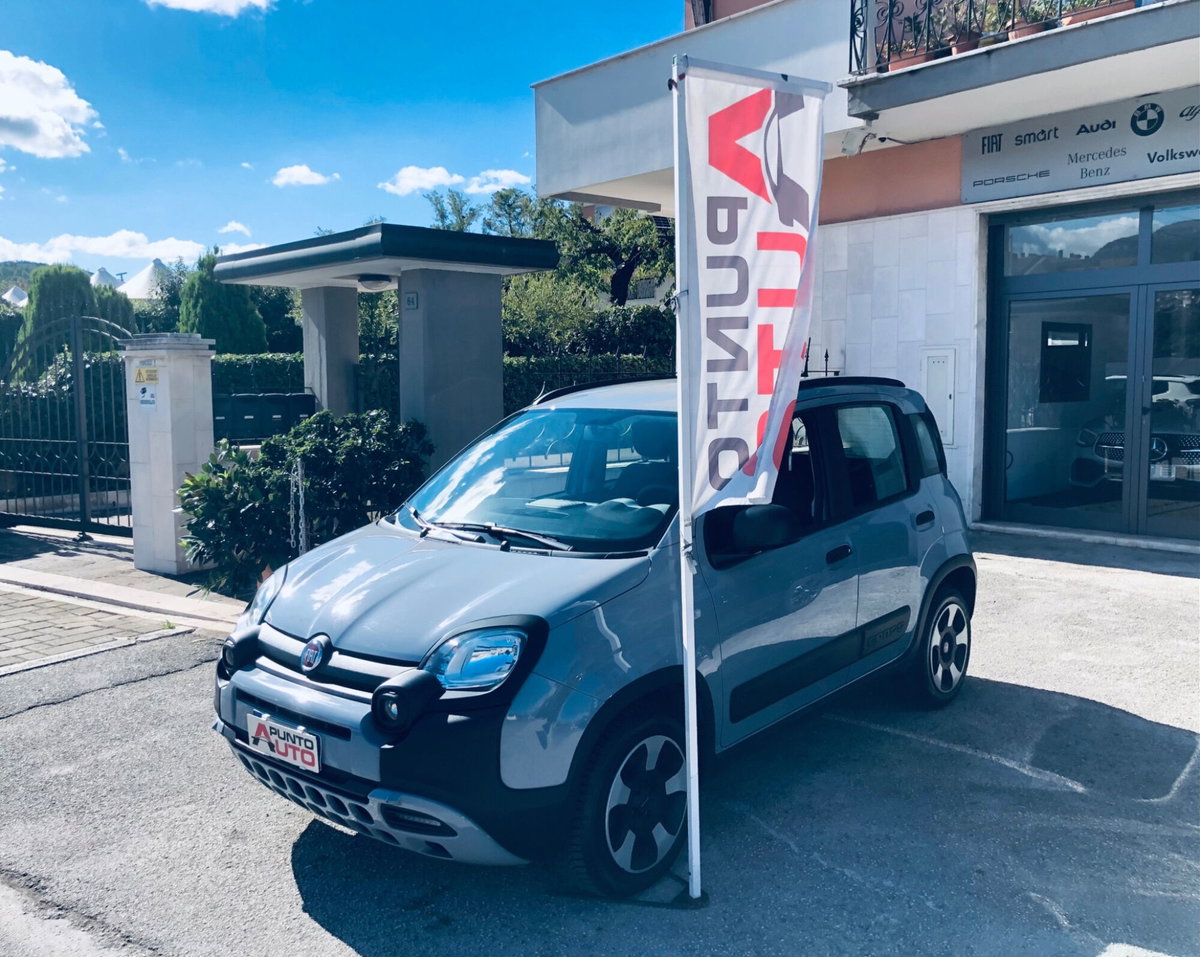 Fiat Panda 1.0 FireFly S&S Hybrid City Cross (8)