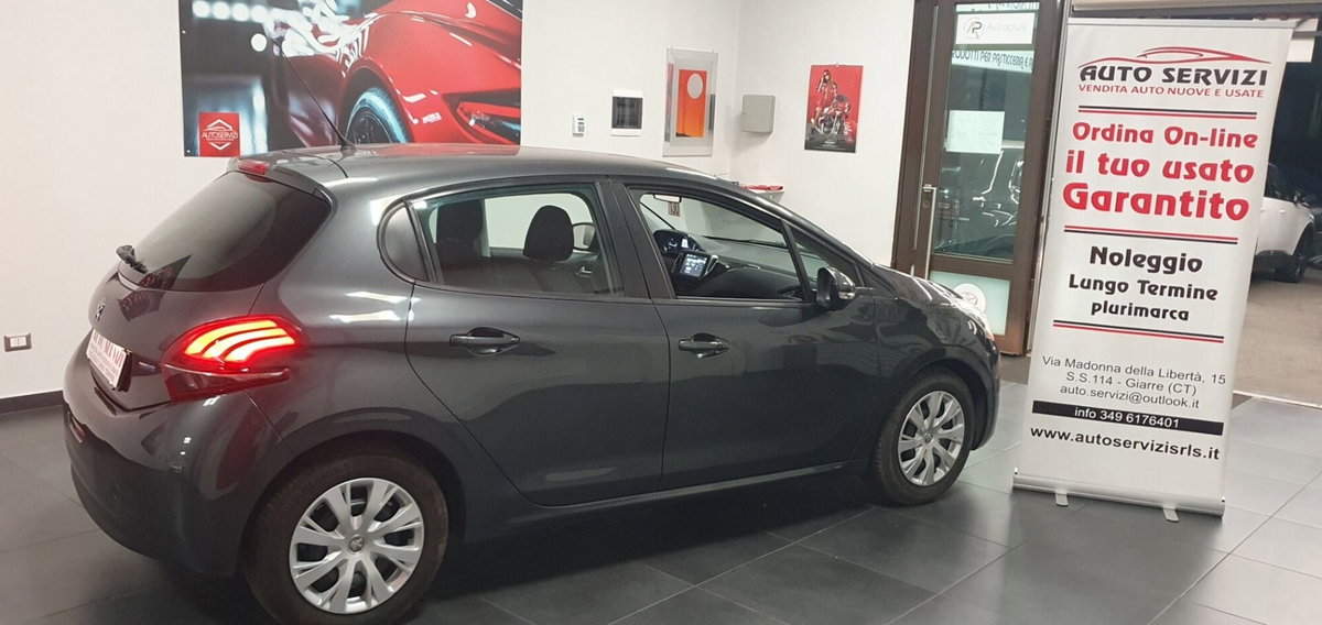 Peugeot 208 75 5 porte Active (10)