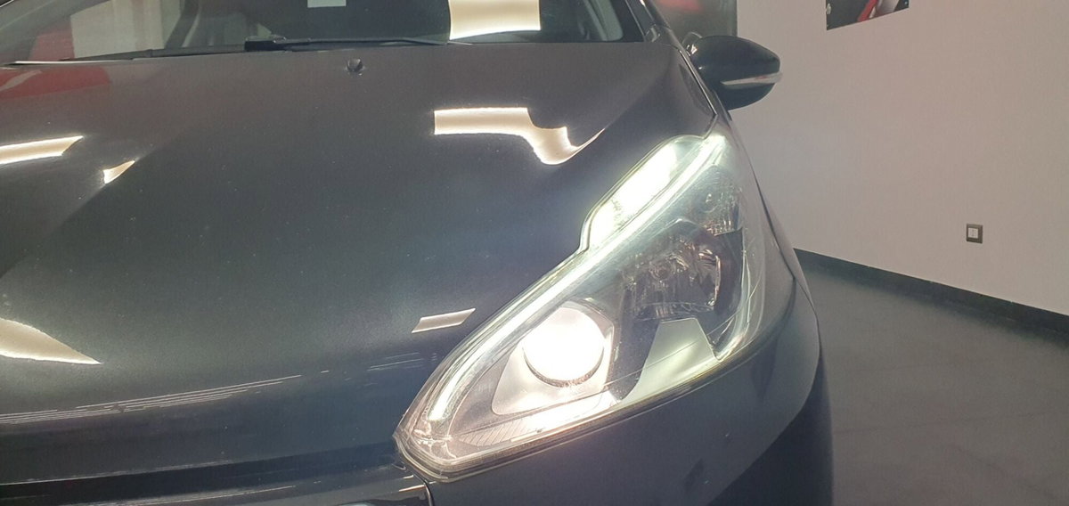 Peugeot 208 75 5 porte Active (14)