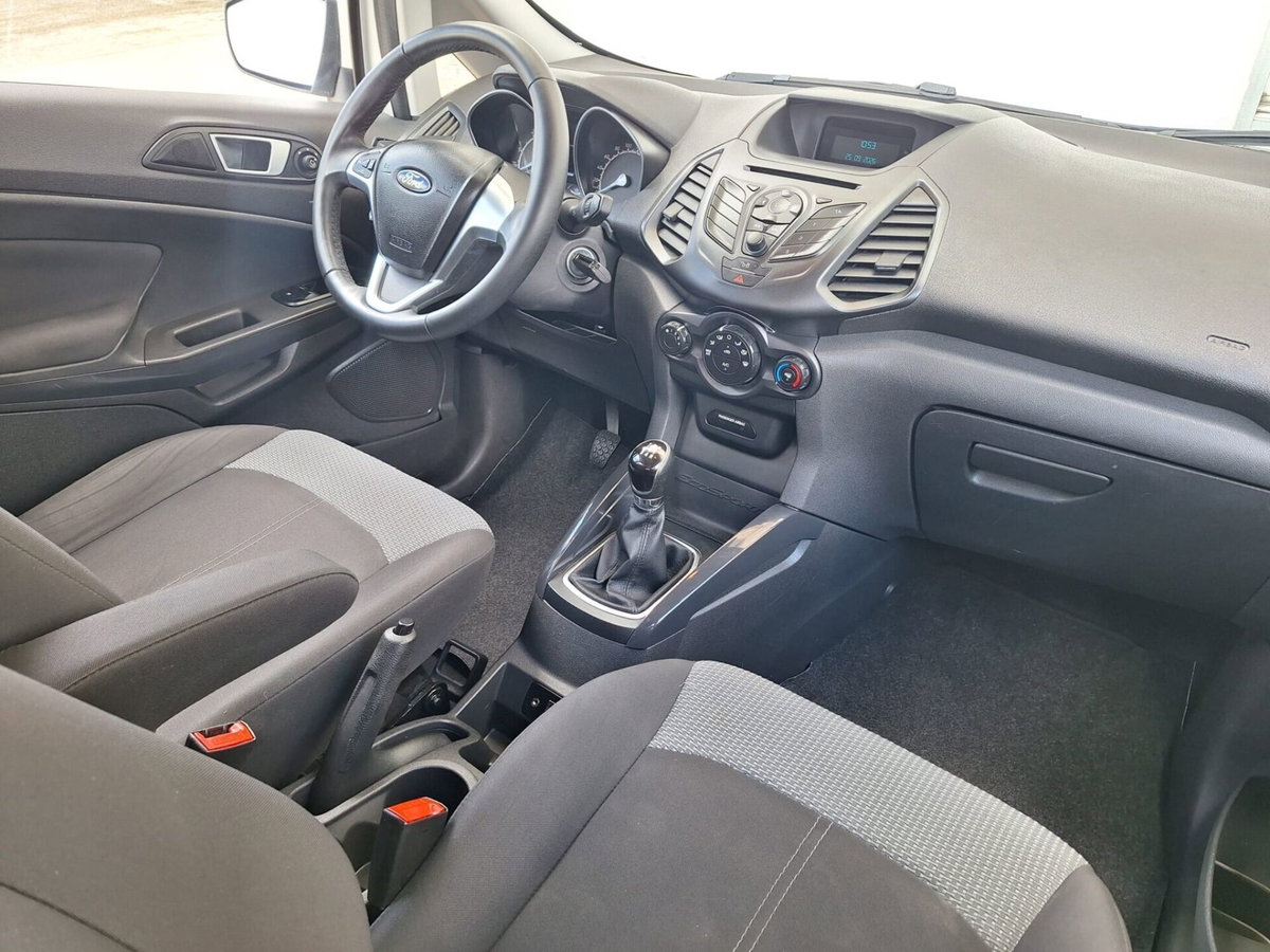 Ford EcoSport 1.5 TDCi 95 CV Plus (18)