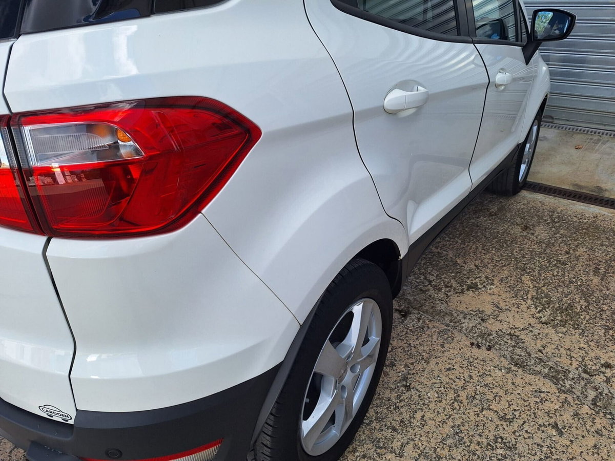 Ford EcoSport 1.5 TDCi 95 CV Plus (11)