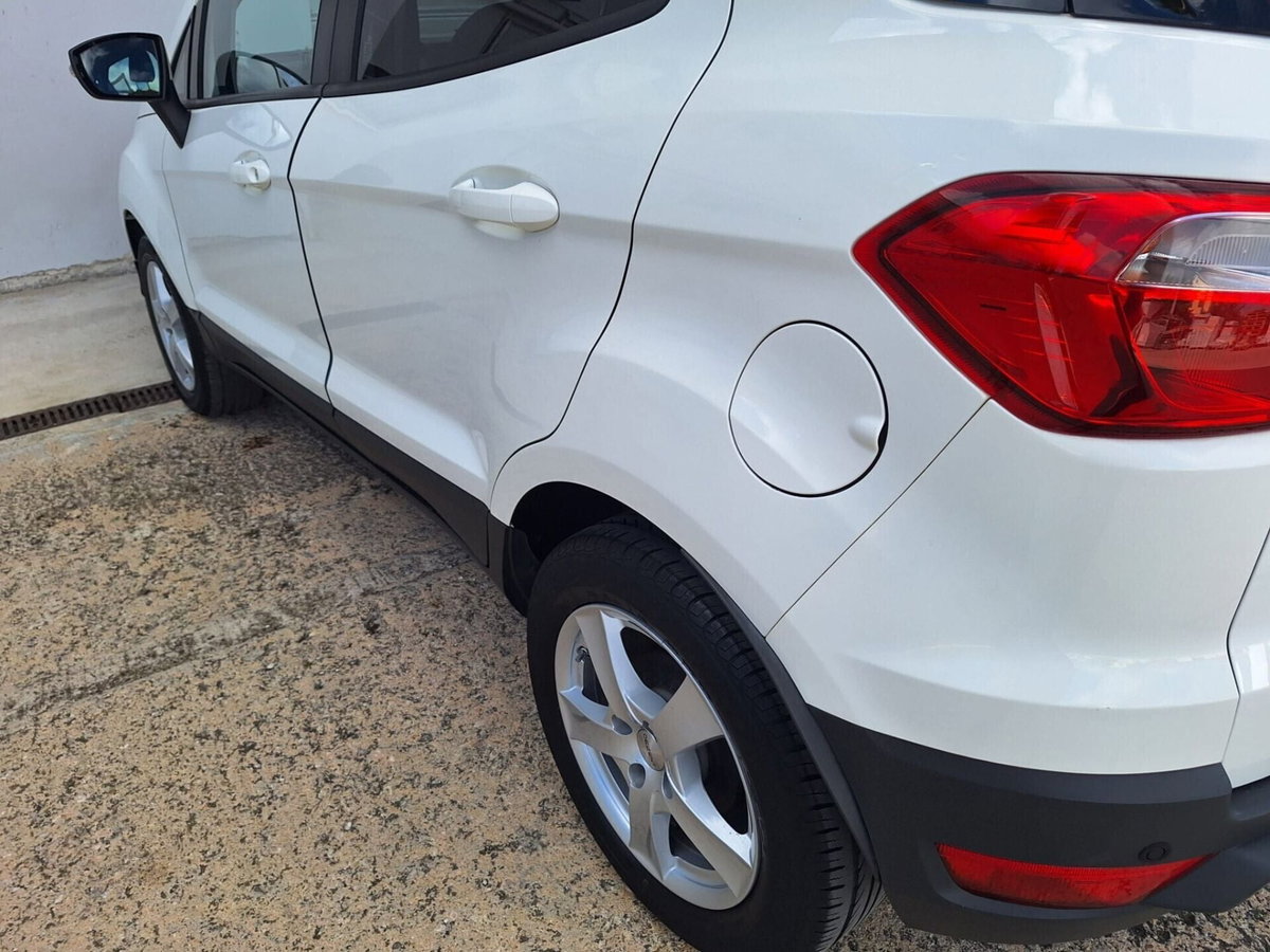 Ford EcoSport 1.5 TDCi 95 CV Plus (12)