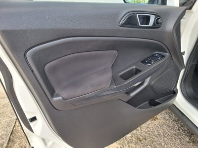 Ford EcoSport 1.5 TDCi 95 CV Plus (19)
