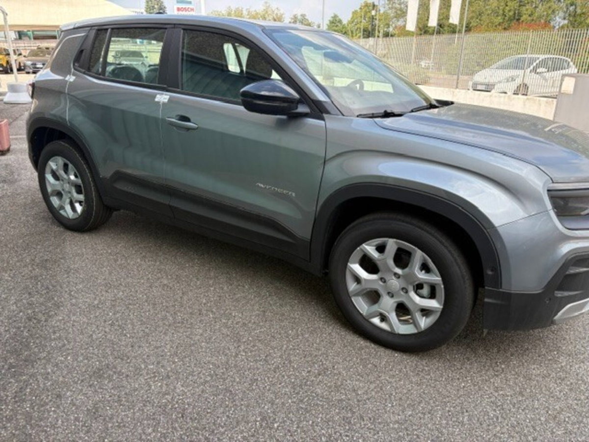 Jeep Avenger 1.2 turbo Altitude fwd 100cv (16)