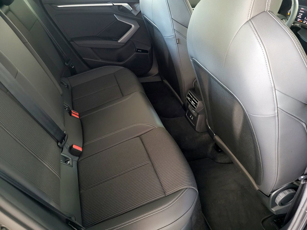 Audi A3 Sportback 35 TFSI S tronic S line edition (18)