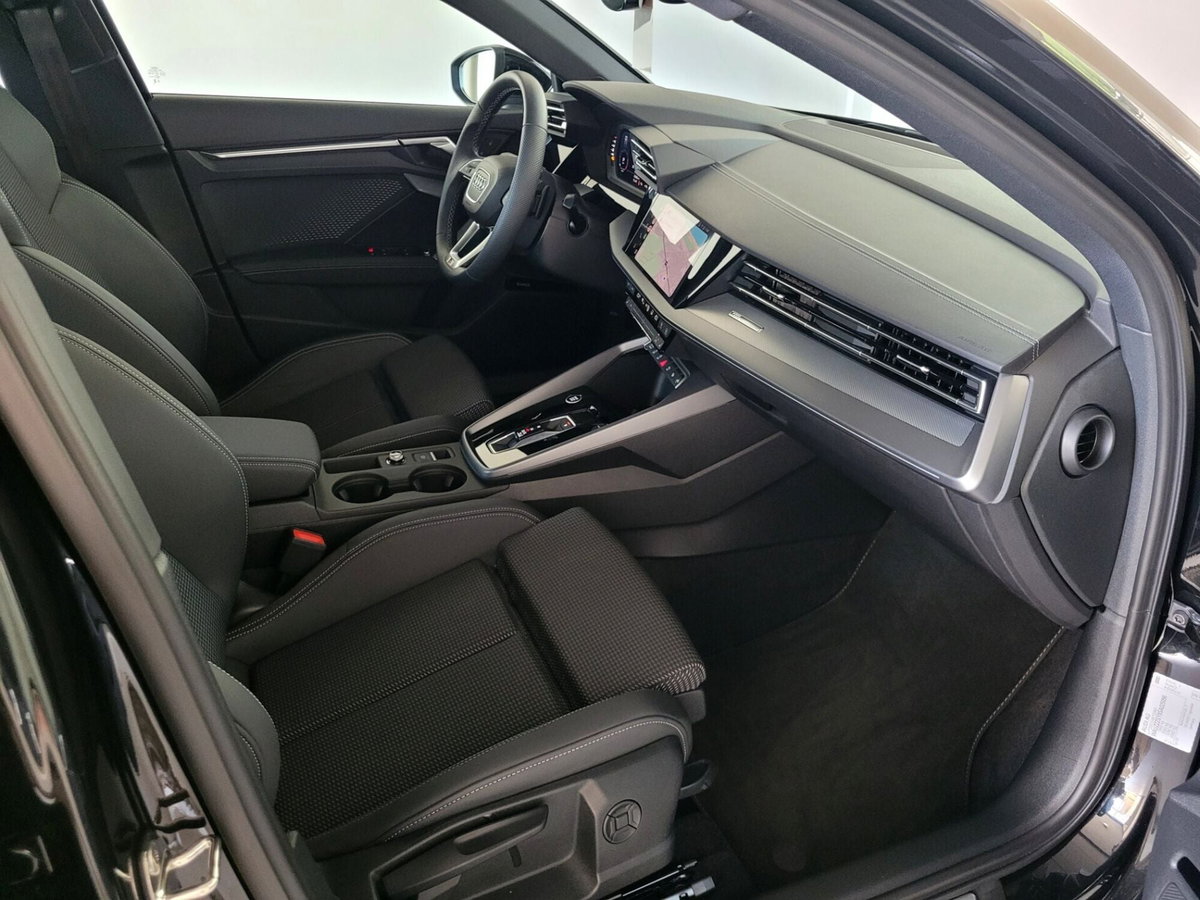 Audi A3 Sportback 35 TFSI S tronic S line edition (19)