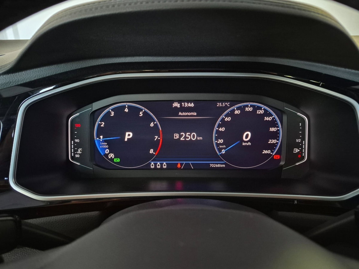 Volkswagen T-Roc 1.0 TSI R-Line (19)