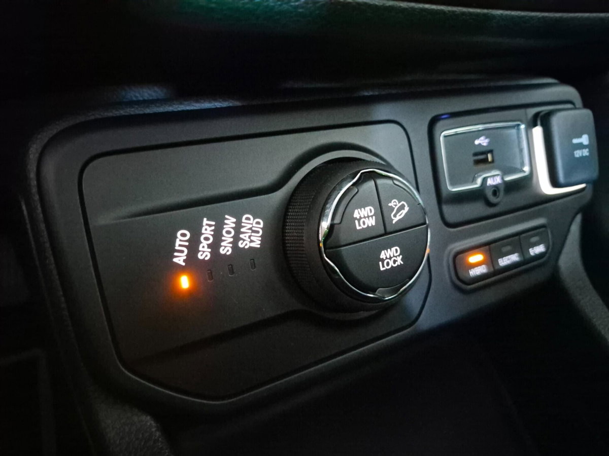 Jeep Renegade 1.3 T4 190CV PHEV 4xe AT6 Limited (16)