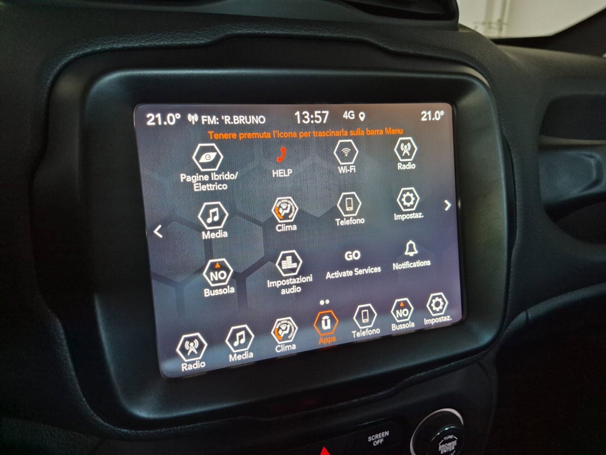 Jeep Renegade 1.3 T4 190CV PHEV 4xe AT6 Limited (3)