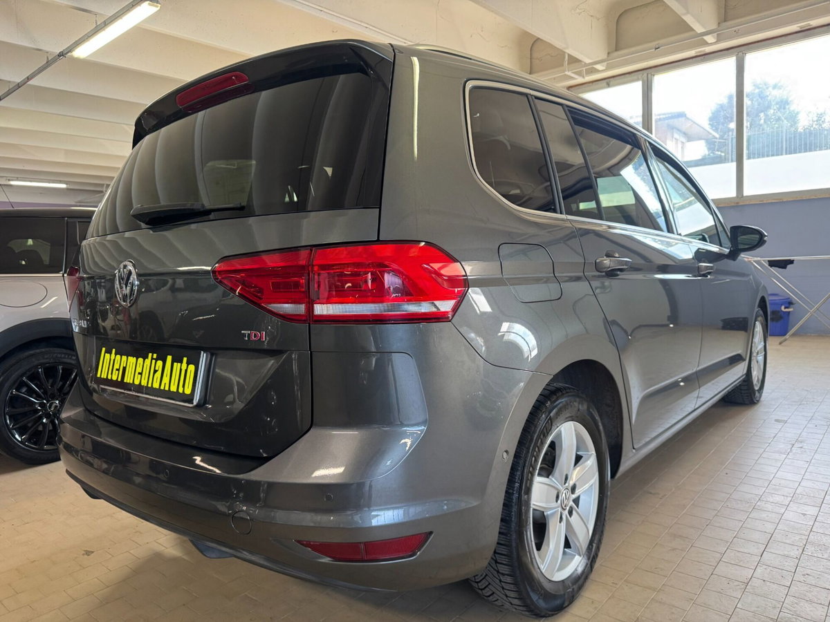 Volkswagen Touran 1.6 TDI 115 CV SCR Highline BlueMotion Technology (7)