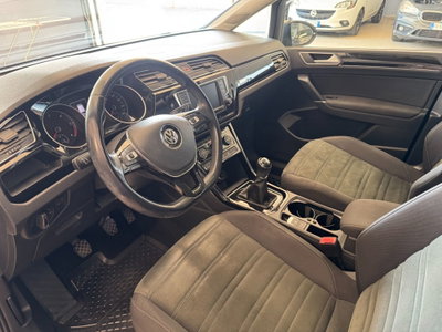 Volkswagen Touran 1.6 TDI 115 CV SCR Highline BlueMotion Technology (8)