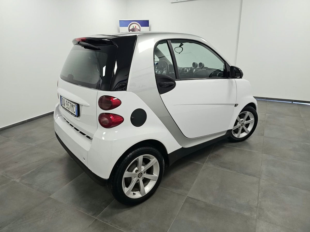smart Fortwo 1000 62 kW coupé pulse (4)