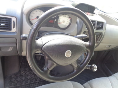 Fiat Scudo Furgone 2.0 MJT PC-TN Furgone Vetrato 12q. Comfort (7)