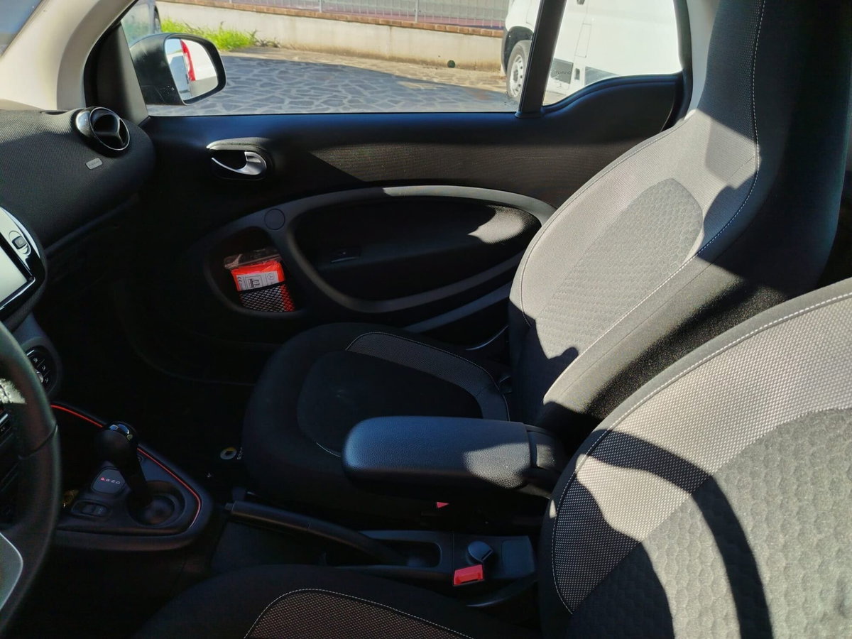 smart Fortwo EQ Passion Nightsky (10)