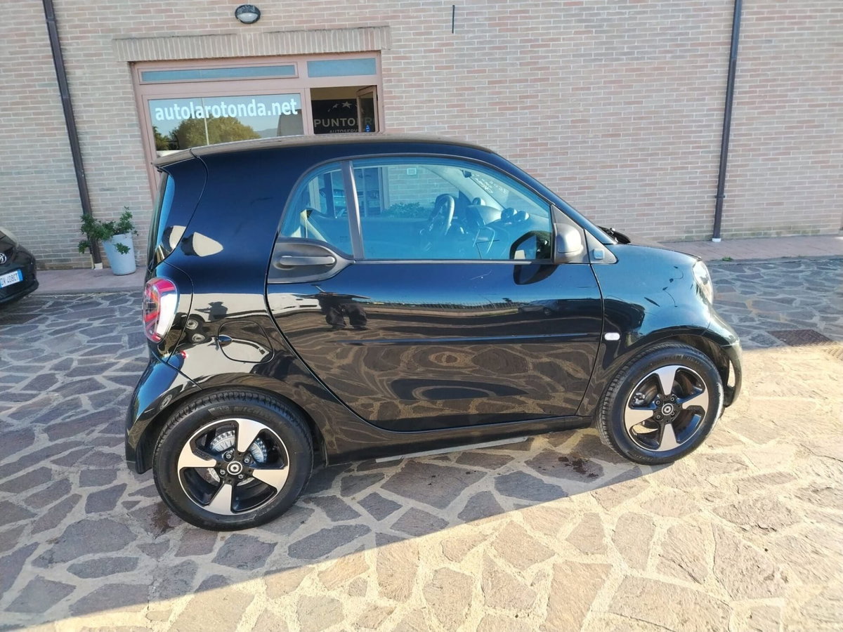 smart Fortwo EQ Passion Nightsky (5)