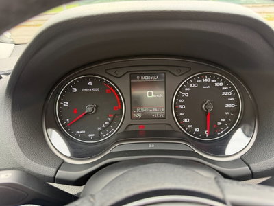 Audi Q2 Q2 35 TDI quattro S tronic Admired Advanced (17)