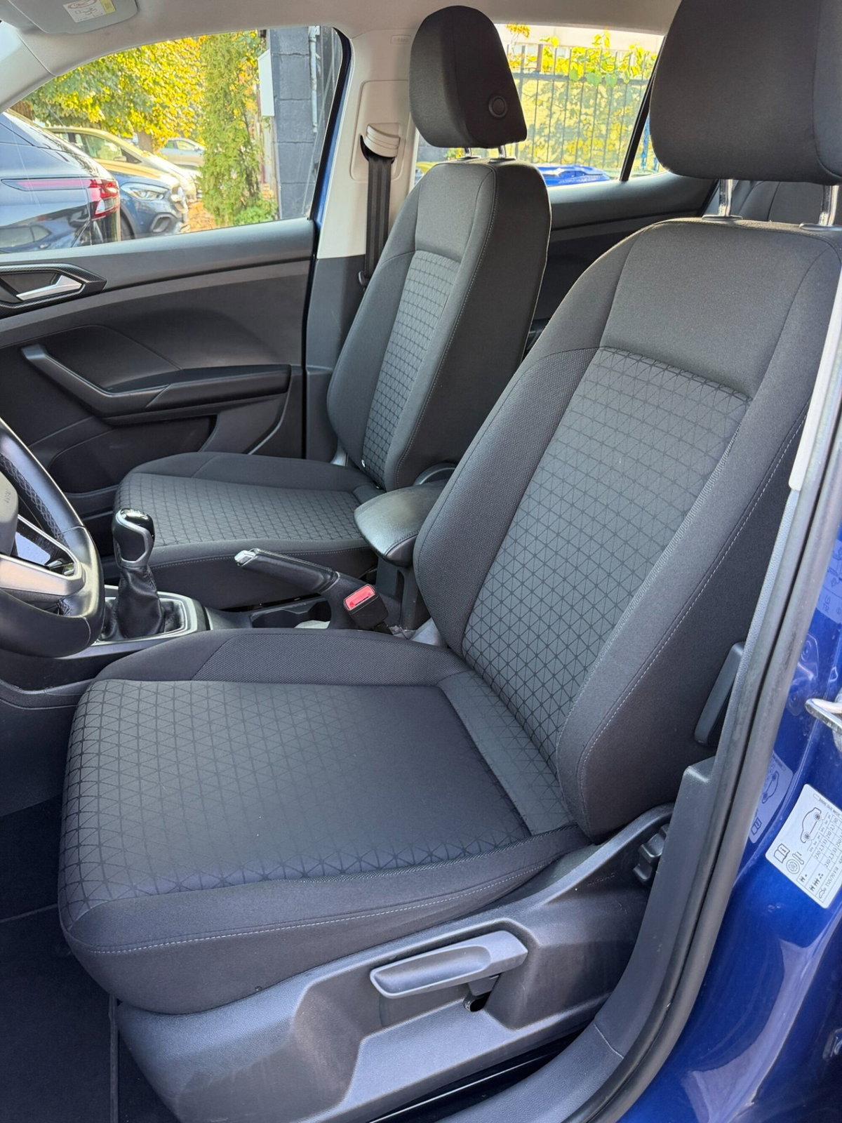 Volkswagen T-Cross 1.0 TSI 110 CV Sport (9)