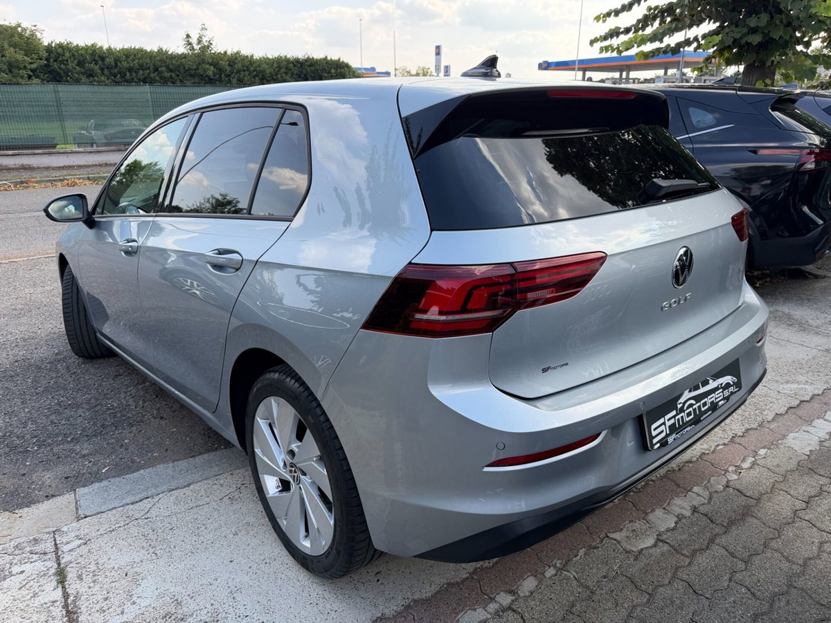 Volkswagen Golf 2.0 TDI 150 CV DSG SCR R-Line (4)