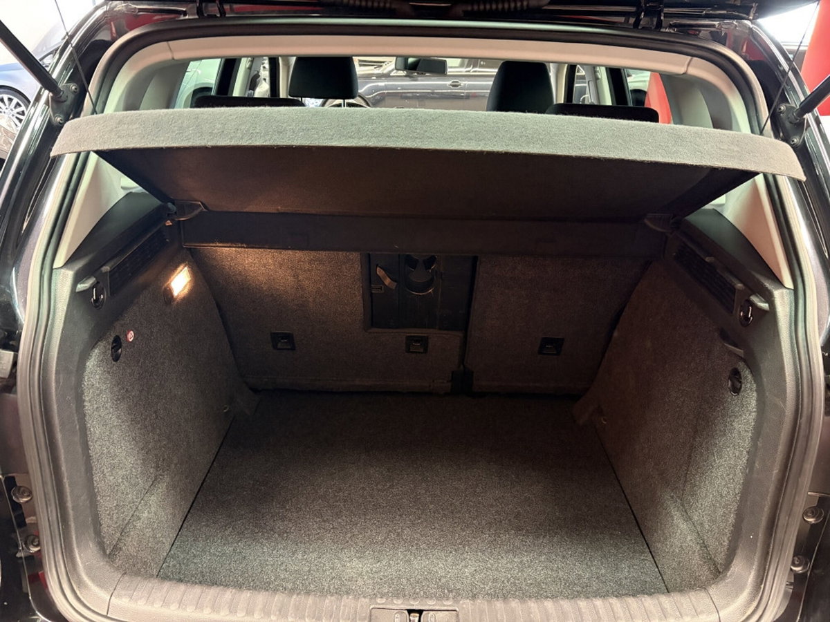 Volkswagen Tiguan 2.0 tdi Edition 150cv dsg (11)