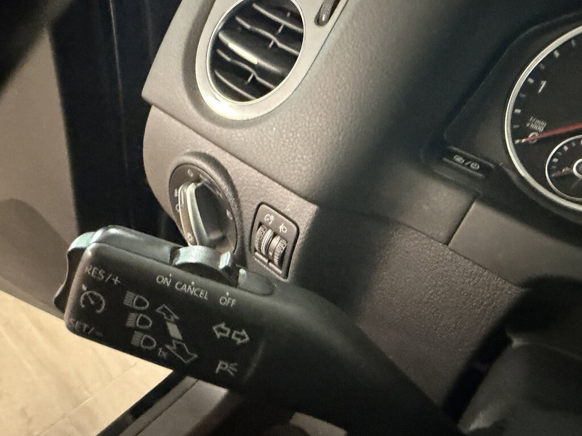 Volkswagen Tiguan 2.0 tdi Edition 150cv dsg (14)